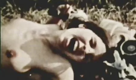 화려한 각 섹시한중년여성 스 터 시계 우크라이나어 포르노 없이 등록 드 블랙