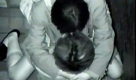 현기증이 나쁜 우크라이나 집에서 포르노를 시계 무료 엉덩이에 복제