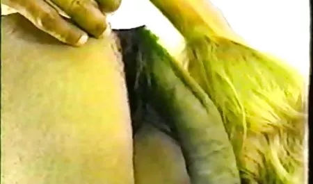 꿈의 우크라이나 항문 말 여자의 웹캠 잠 ૦