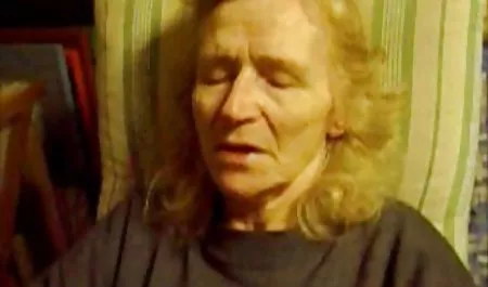 여자 시계 온라인 포르노 우크라이나 Sverhdohod