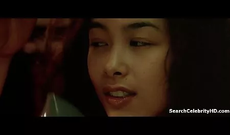 놓칠 수 없는 강력한 나무입니다. 우크라이나어 포르노에서 웹캠