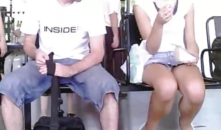 두 개의 뜨거운 둥 콘텐츠에 무게 시계 ukrainskaia