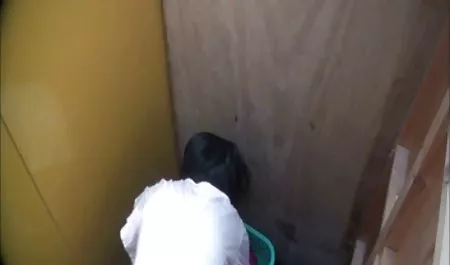 라운드와 시계 에로 우크라이나 브라운-블랙