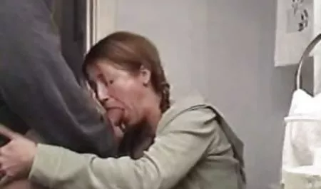 어머니와 우크라이나어 포르노 갈색 머리 자식,고통,주무르기