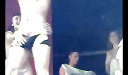 이상 계모는 큰 젊은 닭 우크라이나 개인르