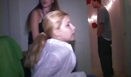 소녀,끔찍한 우크라이나어 포르노에 동의하지 않는