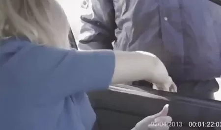 성 겁을 내 러시아 에 동생