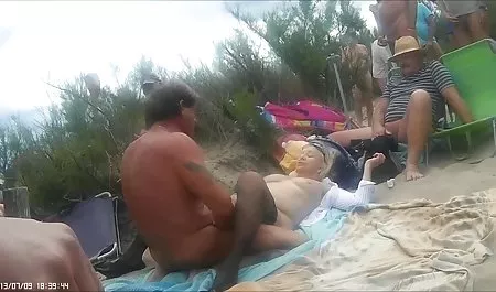 코치 포르노 술과 함께 여자 레즈비언 운동