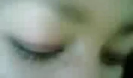 큰 가슴 뜨거운 금발 자기 타고 하드 닭고 포르노 영상과 함께 우크라이나