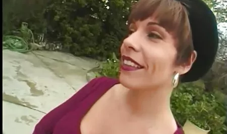 -아론 골드,세 행 Inna 우크라이나 에로틱 시계 무료