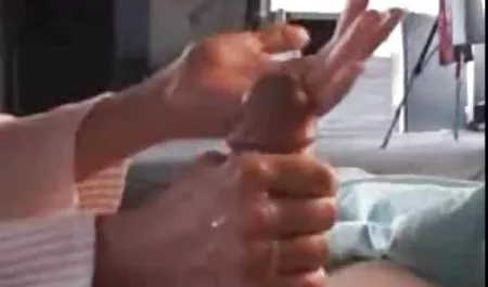 레즈비언의 오르가즘 우크라이나 성에서 숲