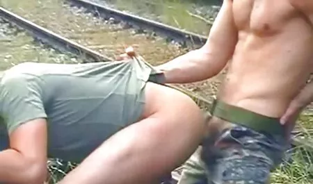 여름에는,제이 모든 성와 매트 구멍