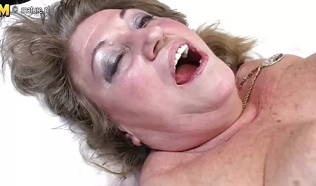 갈색 머리 포르노의 아내 우크라이나 장난감 질