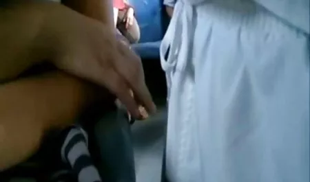 작은 피리 부는 남자 우크라이나 집르 성 Perry