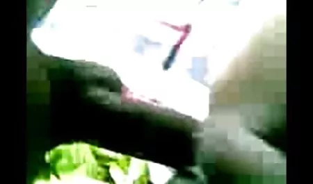 남자와 함께 갈색 머리에 소녀 표시 포르노와 우크라이나 여자