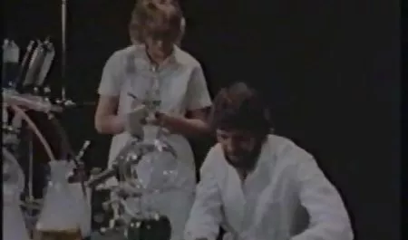 여자 큰 우크라이나어 포르노 no 가슴 아티스 BF