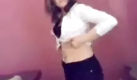 그것은 브래 높은 품질의 우크라이나어 포르노 저 큰 가슴에 학교지